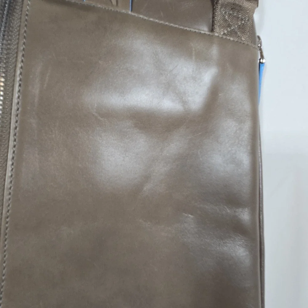Piquadro Italian Leather Crossbody Organizer Bag Gray Blue Men's Travel EDC 11x9